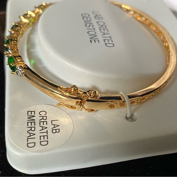 Bangle Bracelet - Picture 4 of 4